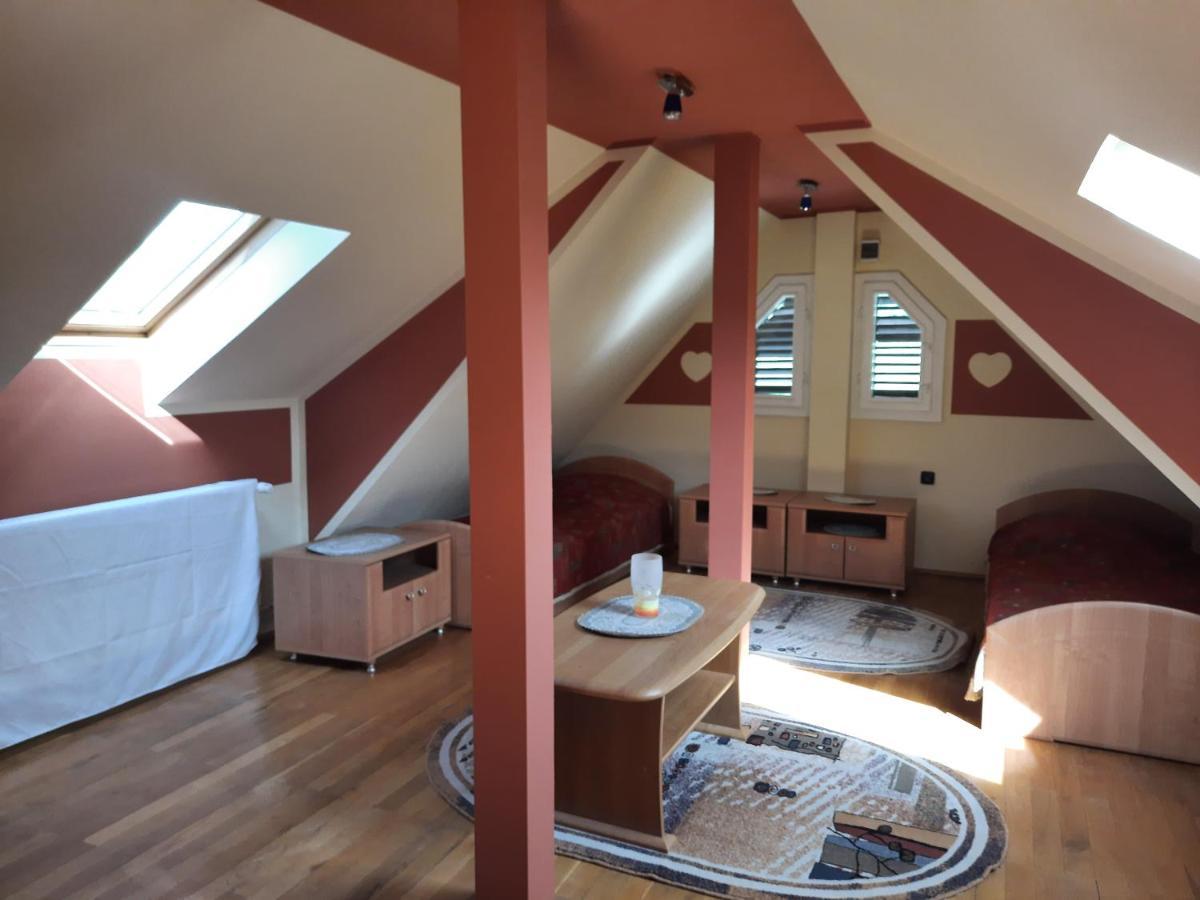 Antal Apartmans Lunca De Sus Kulcsoshaz Gyimesfelsolok エクステリア 写真